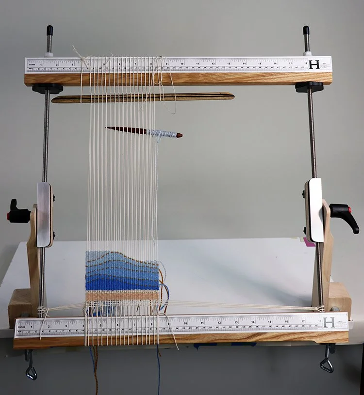 Messing around with looms and yarn: playing with wool and